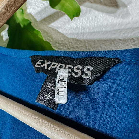 Express Top - Picture 2 of 2